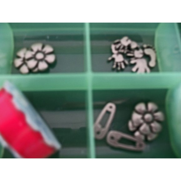 Lot of Pewter Charms and Ribbons for Scrapbooking - Picture 2 of 6